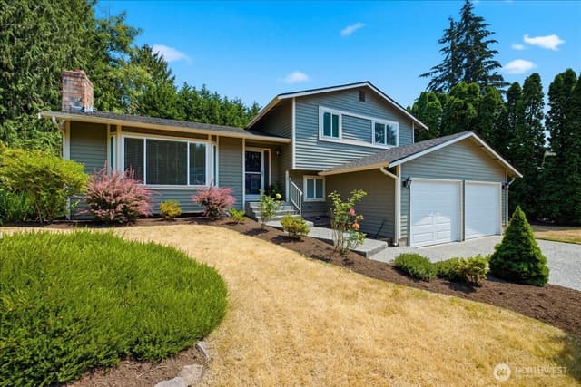 Property photo for 10901 29th Drive SE, Everett photo 2