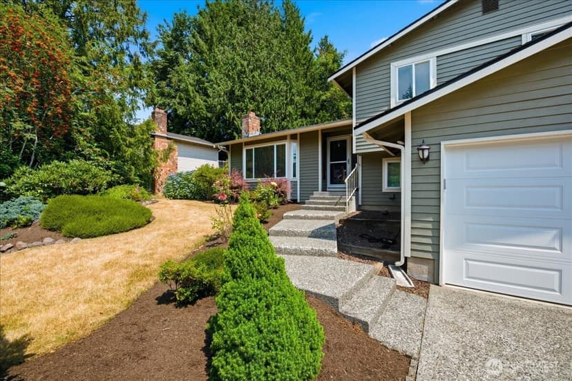 Property photo for 10901 29th Drive SE, Everett photo 4