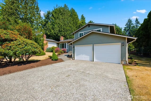Property photo for 10901 29th Drive SE, Everett photo 3