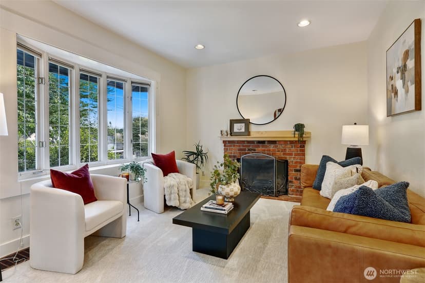 Property photo for 1636 N 54th Street, Seattle photo 2