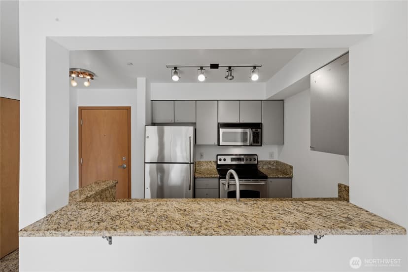 Property photo for 1125 E Olive Street #604, Seattle photo 9