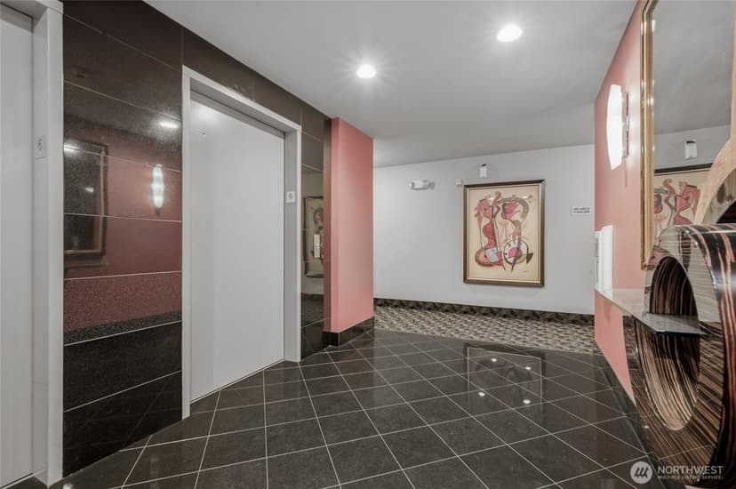 Property photo for 1125 E Olive Street #604, Seattle photo 32
