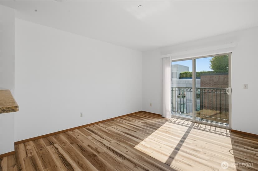 Property photo for 1125 E Olive Street #604, Seattle photo 13