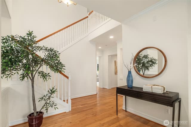 Property photo for 27542 SE 28th Court, Sammamish photo 5