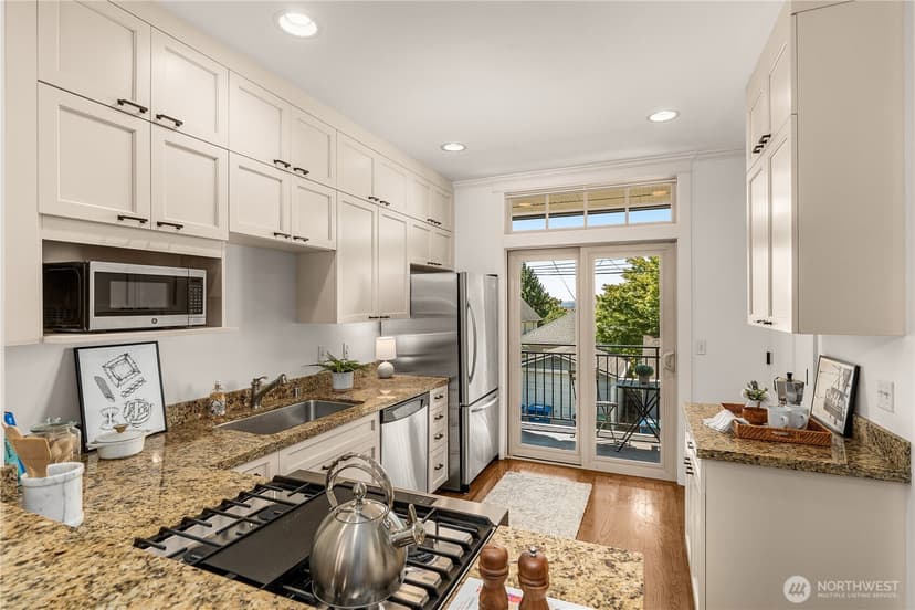 Property photo for 1917 8th Avenue W #B, Seattle photo 10