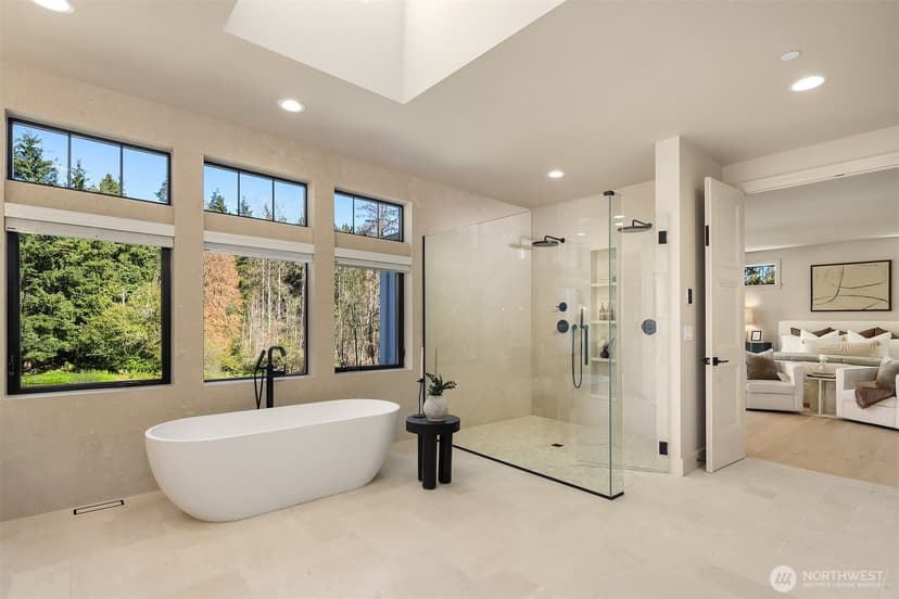 Property photo for 14155 NE 46th Court, Bellevue photo 29