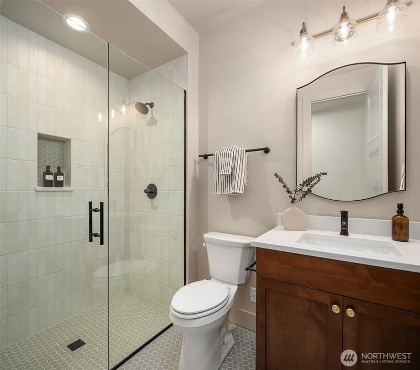 Property photo for 14155 NE 46th Court, Bellevue photo 37