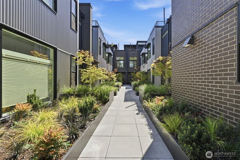 Property photo for 2020 Fairview Avenue E #A, Seattle photo 36