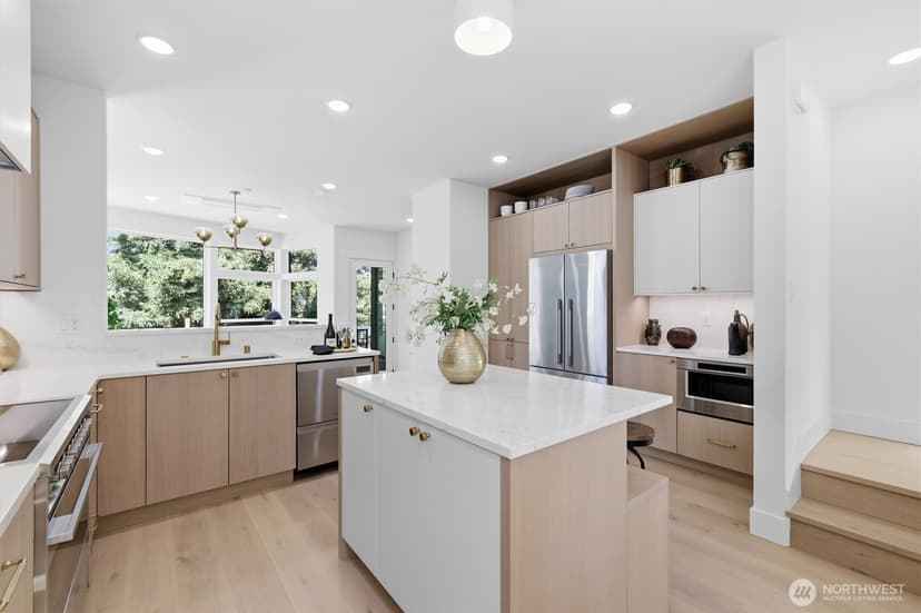 Property photo for 2020 Fairview Avenue E #A, Seattle photo 12