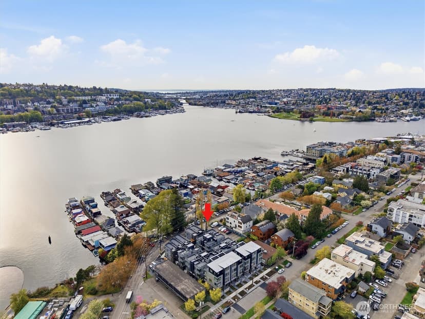 Property photo for 2020 Fairview Avenue E #A, Seattle photo 38