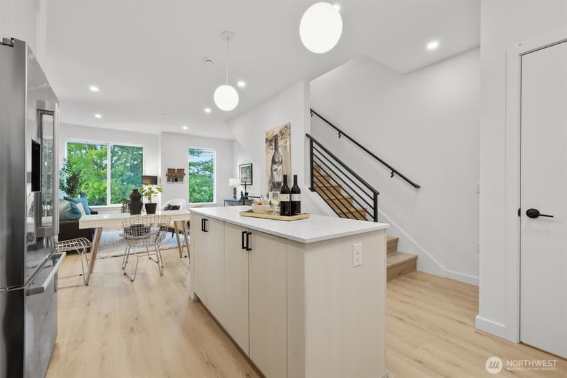 Property photo for 6602 Carleton Avenue S #B, Seattle photo 10
