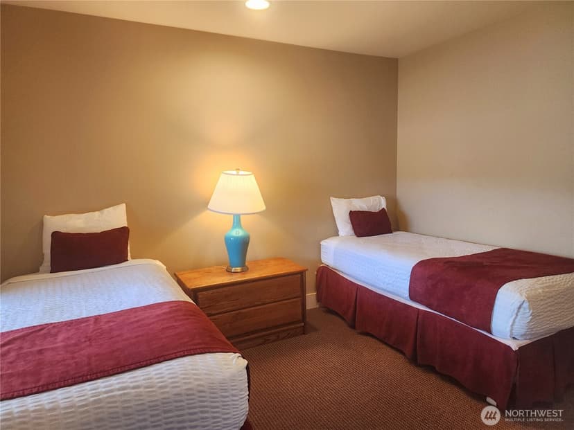 Property photo for 1 Lakeside 716-M, Manson photo 13