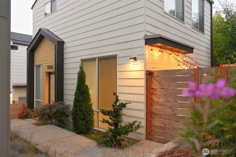 Property photo for 1916 18th Avenue S #B, Seattle photo 5