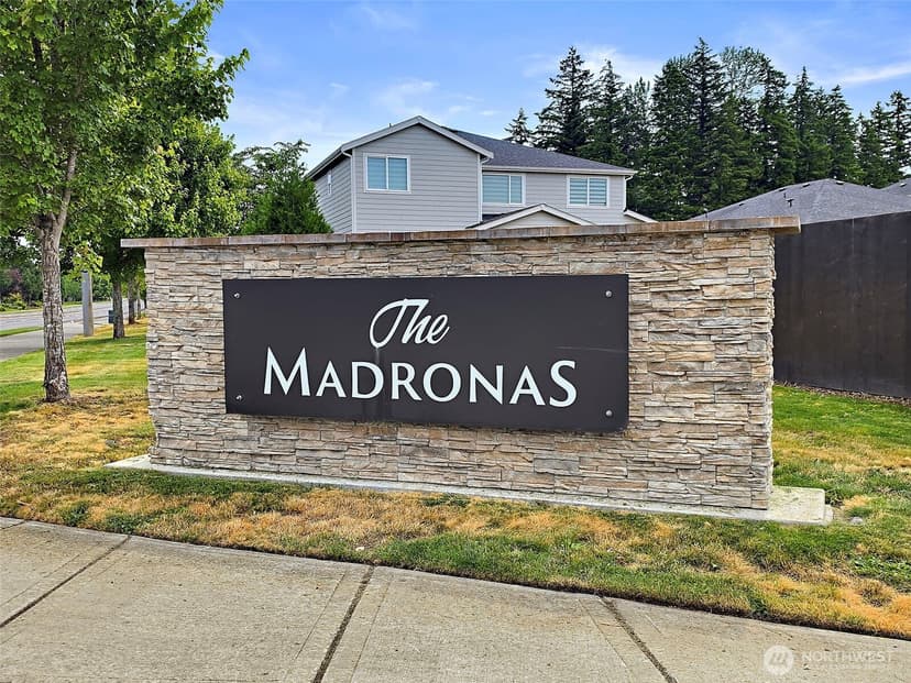 Property photo for 12216 176th St E, Puyallup photo 5