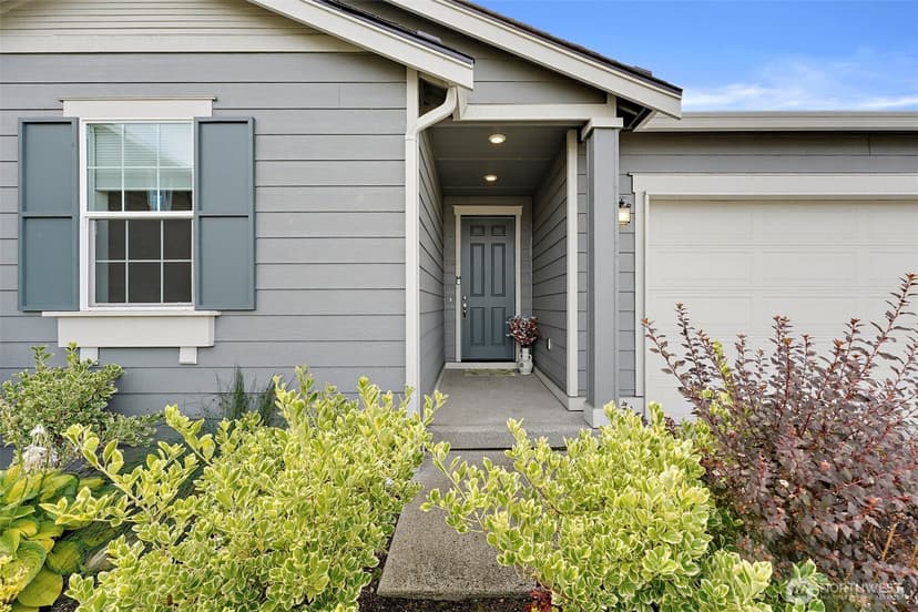 Property photo for 12216 176th St E, Puyallup photo 2