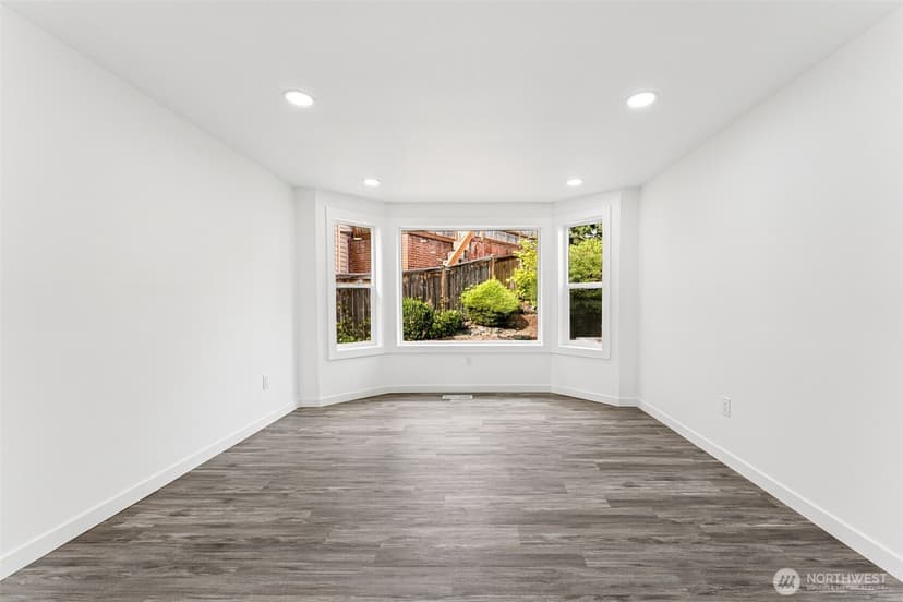 Property photo for 6201 53rd Street Ct W, University Place photo 10