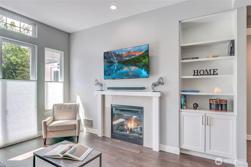 Property photo for 3500 E Lake Sammamish Parkway SE #2-105, Sammamish photo 6