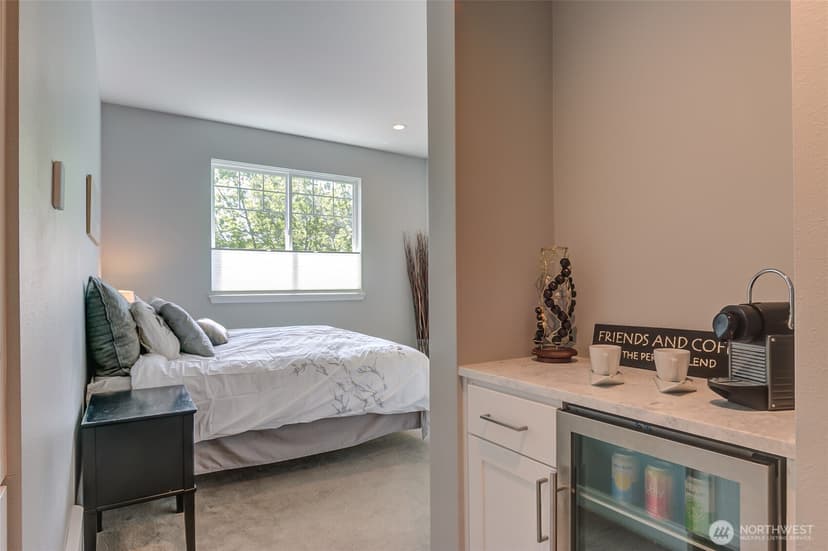 Property photo for 3500 E Lake Sammamish Parkway SE #2-105, Sammamish photo 18