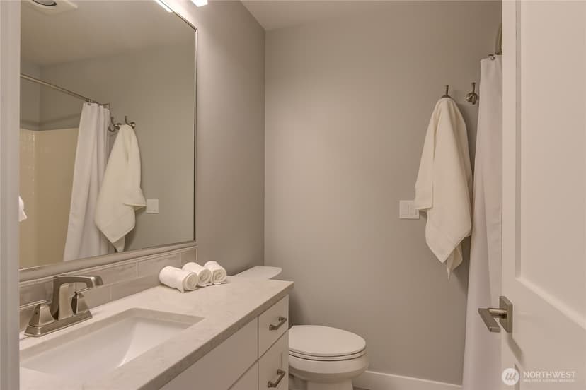 Property photo for 3500 E Lake Sammamish Parkway SE #2-105, Sammamish photo 35