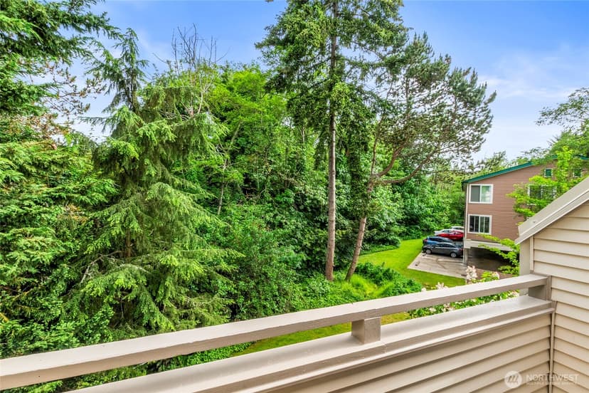 Property photo for 3423 W Government Way #8, Seattle photo 14