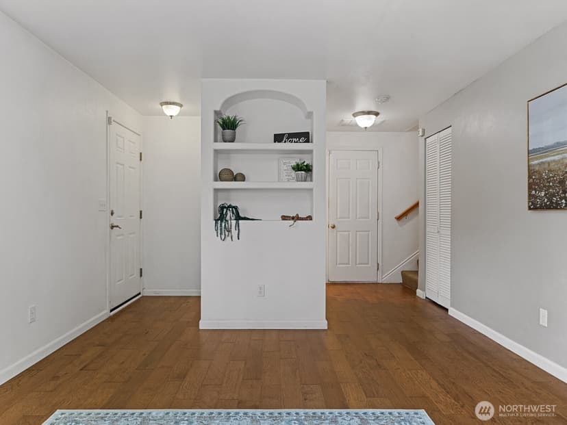 Property photo for 5613 Grove Street, Marysville photo 6