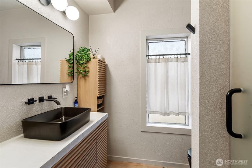 Property photo for 1146 S 34th, Tacoma photo 16