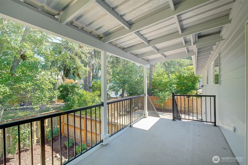 Property photo for 322 NW 200th Street, Shoreline photo 15