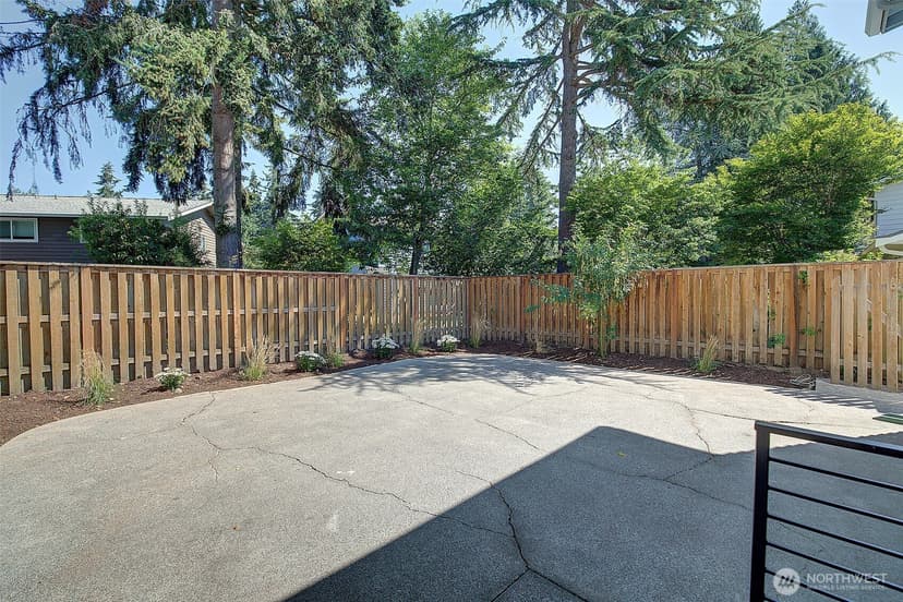 Property photo for 322 NW 200th Street, Shoreline photo 17
