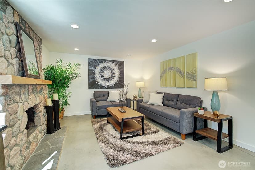 Property photo for 322 NW 200th Street, Shoreline photo 29