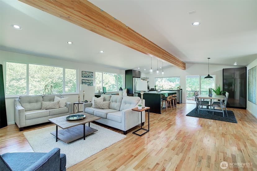 Property photo for 322 NW 200th Street, Shoreline photo 12