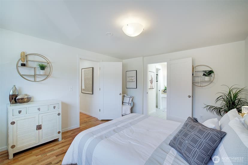 Property photo for 322 NW 200th Street, Shoreline photo 25