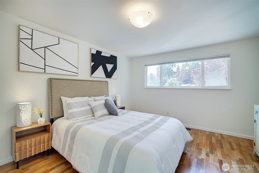 Property photo for 322 NW 200th Street, Shoreline photo 23