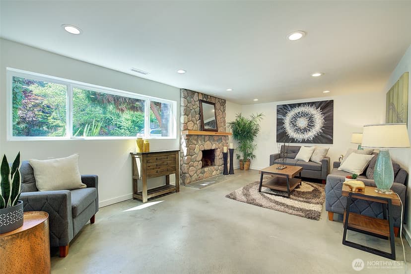 Property photo for 322 NW 200th Street, Shoreline photo 28
