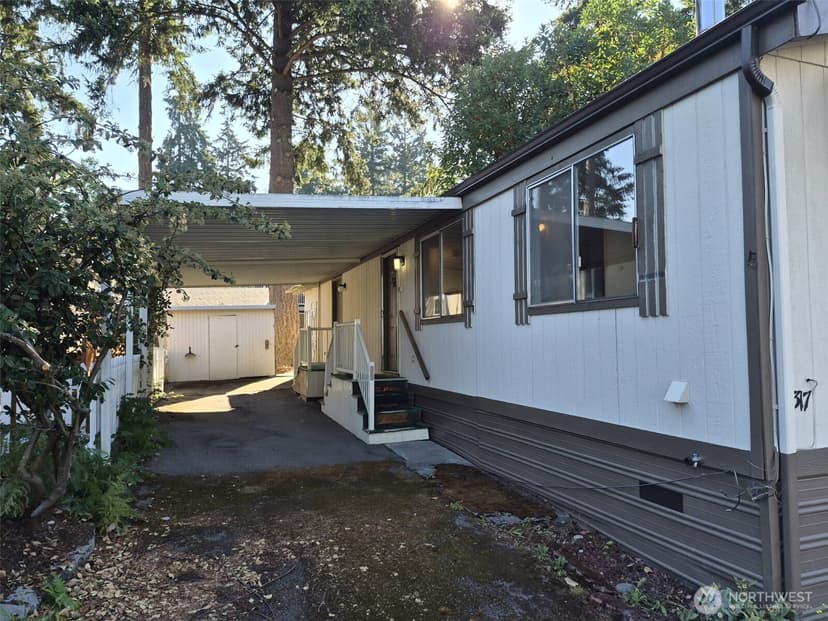 Property photo for 7301 NE 175th Street #317, Kenmore photo 2