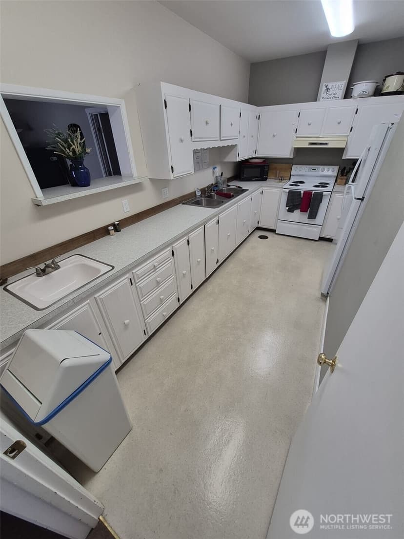 Property photo for 7301 NE 175th Street #317, Kenmore photo 32