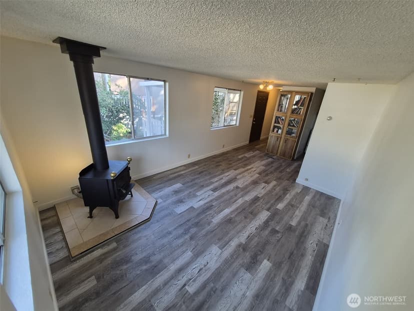 Property photo for 7301 NE 175th Street #317, Kenmore photo 4