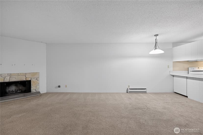 Property photo for 14527 NE 40th Street #G202, Bellevue photo 10