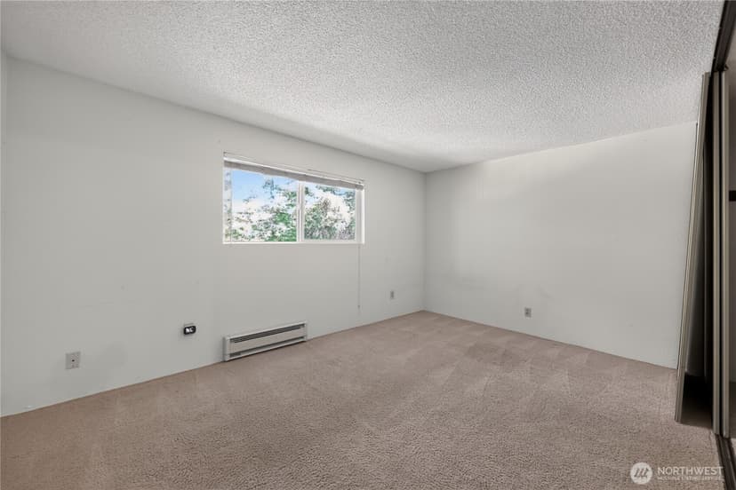 Property photo for 14527 NE 40th Street #G202, Bellevue photo 23