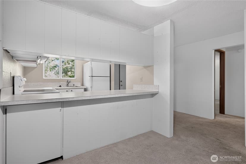Property photo for 14527 NE 40th Street #G202, Bellevue photo 20