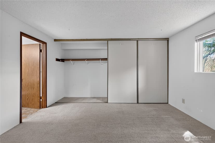 Property photo for 14527 NE 40th Street #G202, Bellevue photo 27