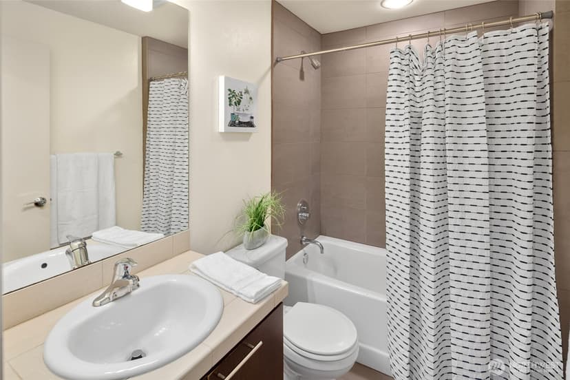 Property photo for 1232 N Northgate Way, Seattle photo 23