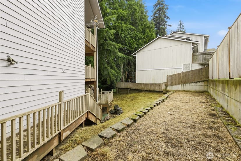 Property photo for 4729 Seahurst Avenue, Everett photo 28