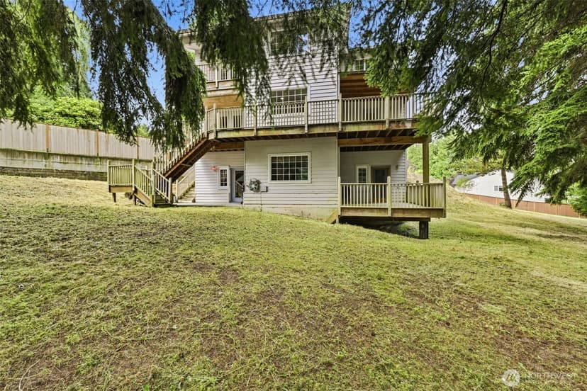 Property photo for 4729 Seahurst Avenue, Everett photo 26