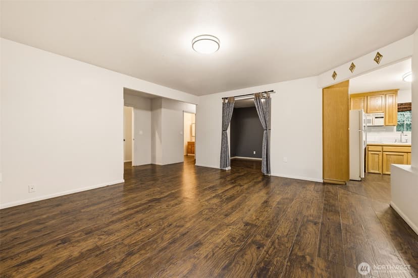 Property photo for 4729 Seahurst Avenue, Everett photo 22