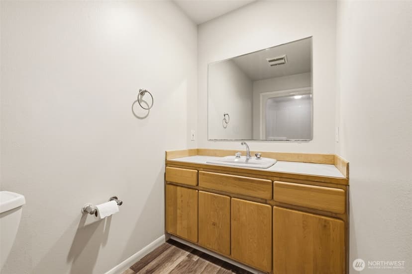Property photo for 4729 Seahurst Avenue, Everett photo 20