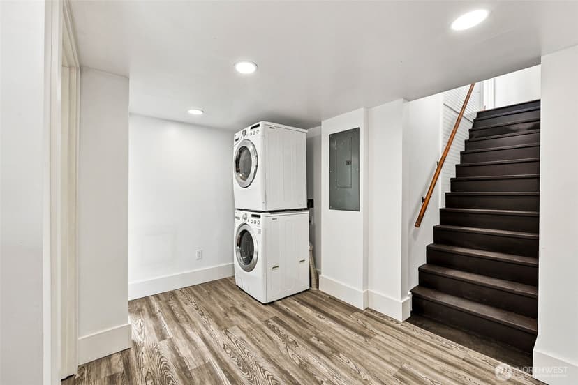 Property photo for 14622 18th Avenue SW, Burien photo 15