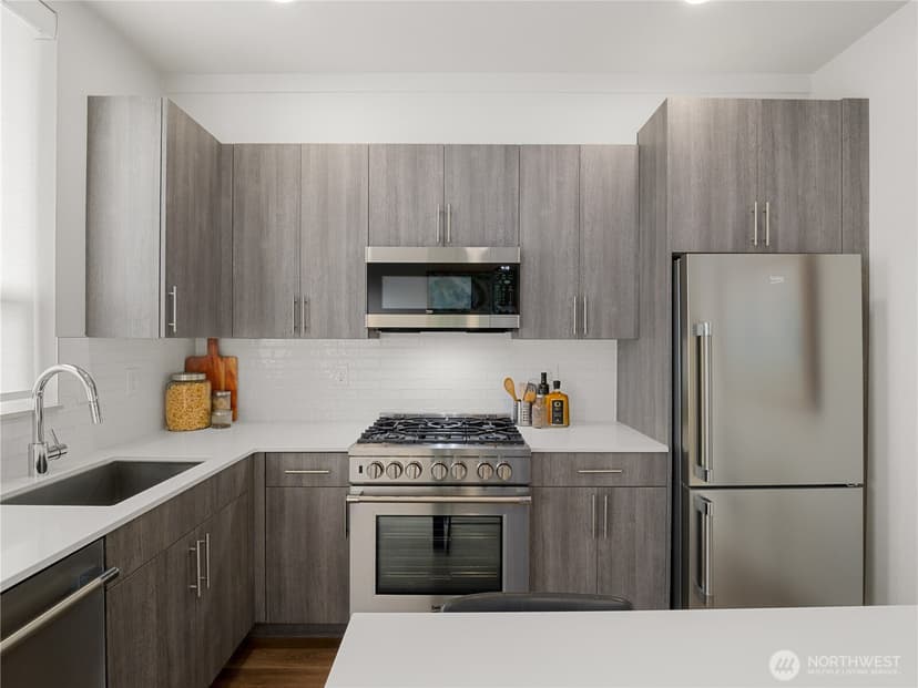 Property photo for 2612 SW Nevada Street #B, Seattle photo 8