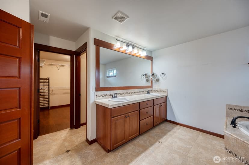 Property photo for 17103 138th Avenue E, Puyallup photo 18