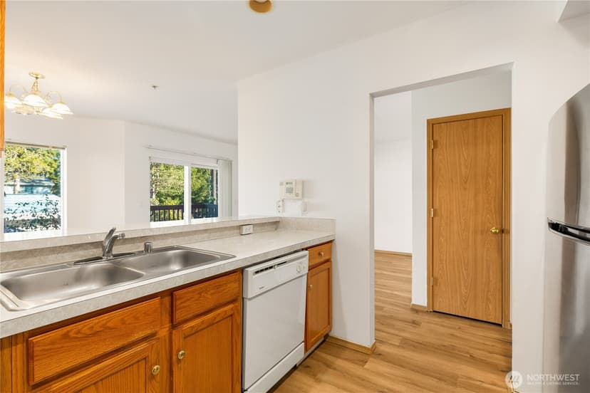 Property photo for 15815 Admiralty Way #C4, Lynnwood photo 11