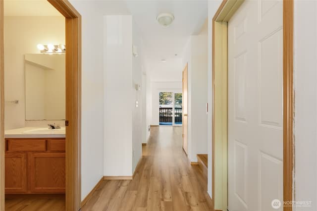 Property photo for 15815 Admiralty Way #C4, Lynnwood photo 4
